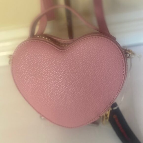 Like Dreams Pink Zipper Heart Shaped Crossbody bag (NEW) - Picture 2 of 5